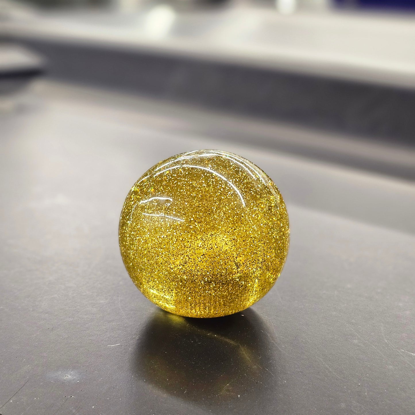 Glitter Shifter Ball