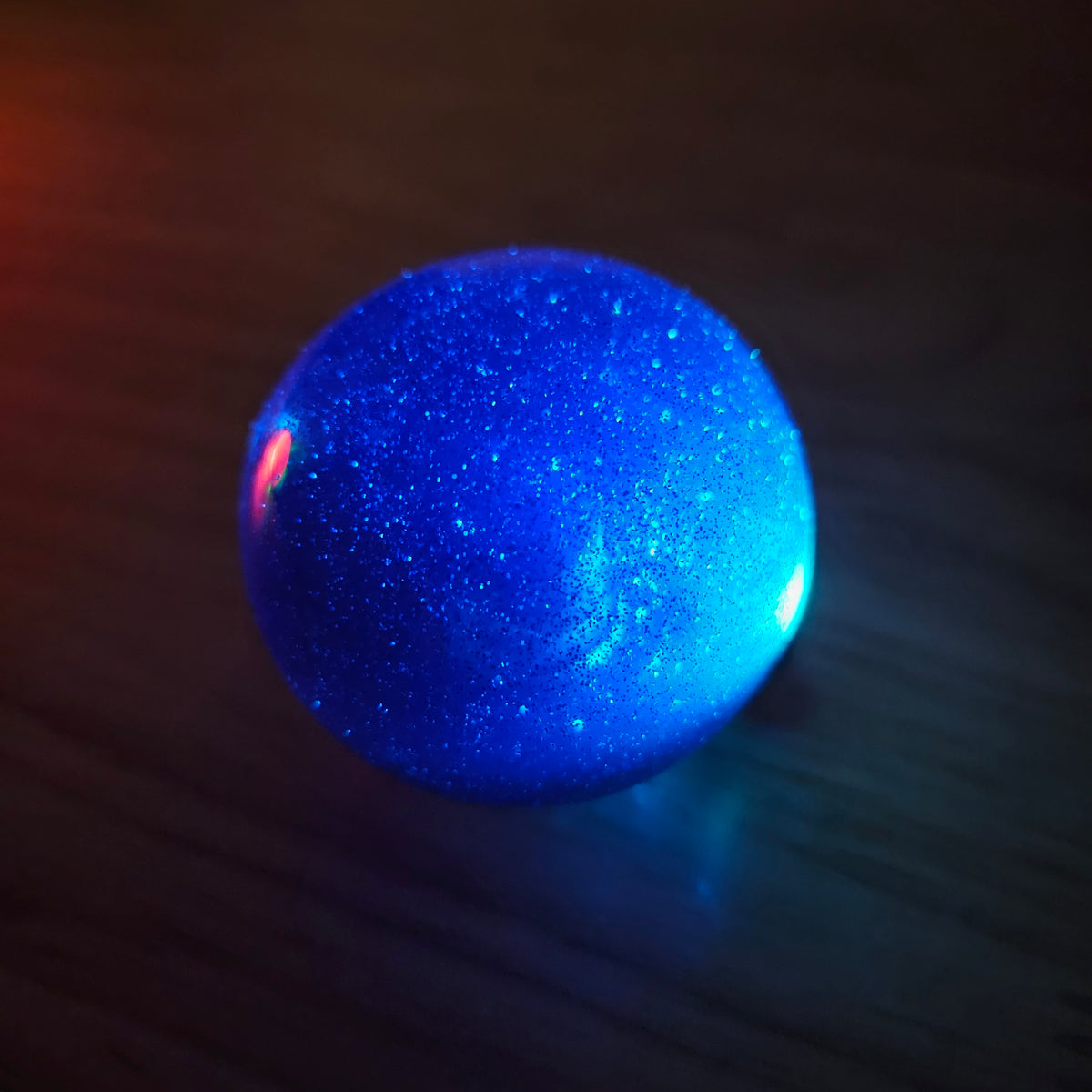 Light-Up Glitter Shifter Ball