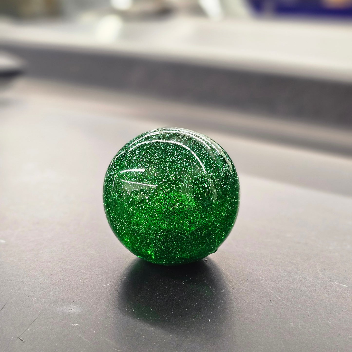 Glitter Shifter Ball